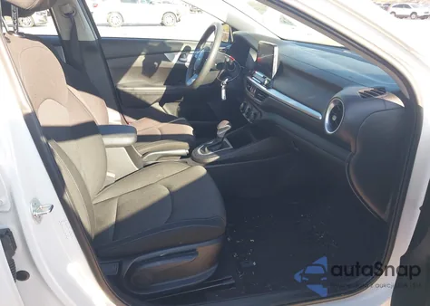 2023 Kia Forte Lxs z USA, uszkodzony, nr VIN 3KPF24AD0PE646654